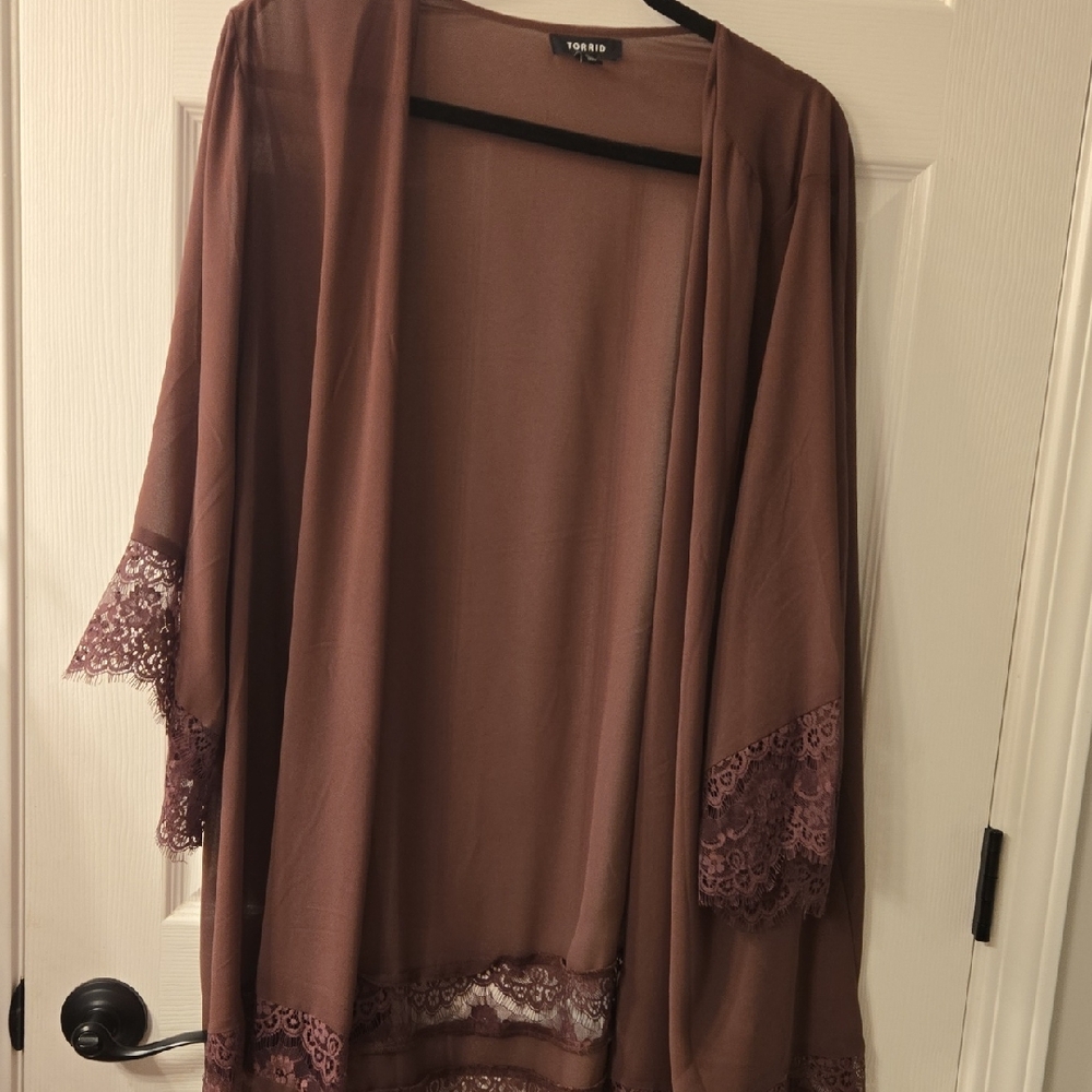 torrid dusty mauve lace-trim kimono robe
